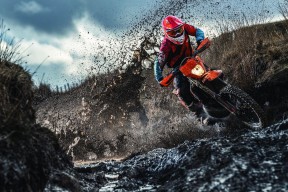 开云真人娱乐官网-陈芋汐用实力诠释跳水魅力，陈芋汐单人赛后采访